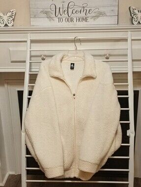 Skechers Cream Sherpa Zip-Up Jacket- Skechers